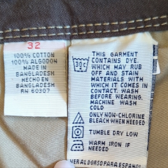 UNIONBAY Men's Dark Brown Cargo Shorts - Picture 4 of 8